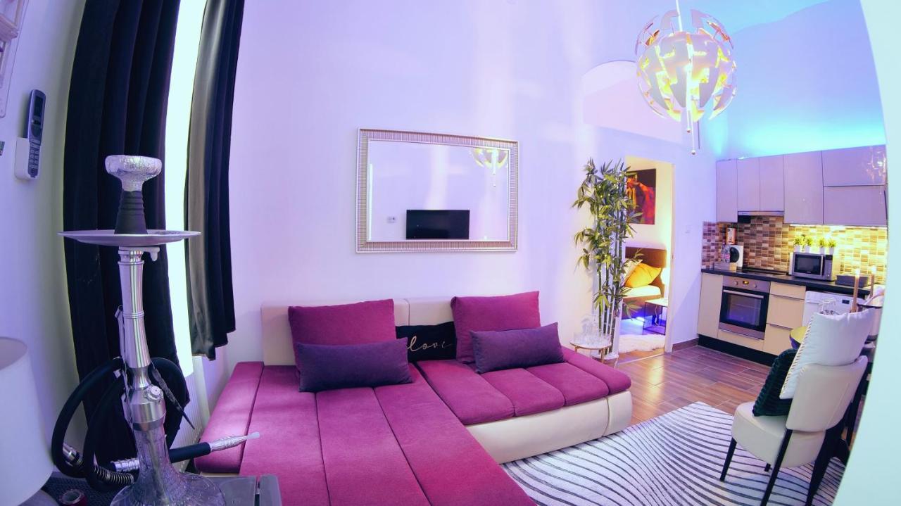 Dolce Vita Supremier Apartment Budapest Bagian luar foto