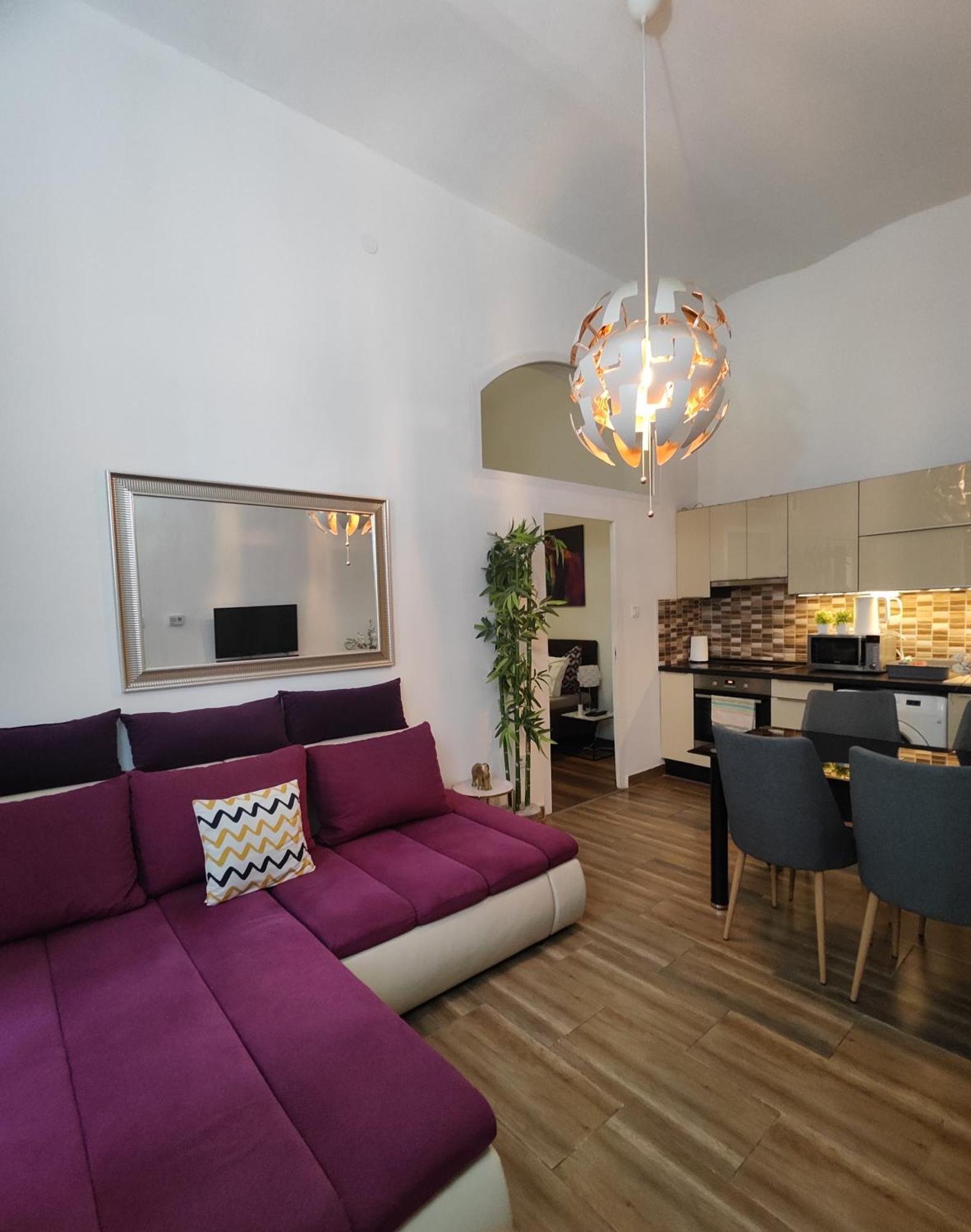 Dolce Vita Supremier Apartment Budapest Bagian luar foto