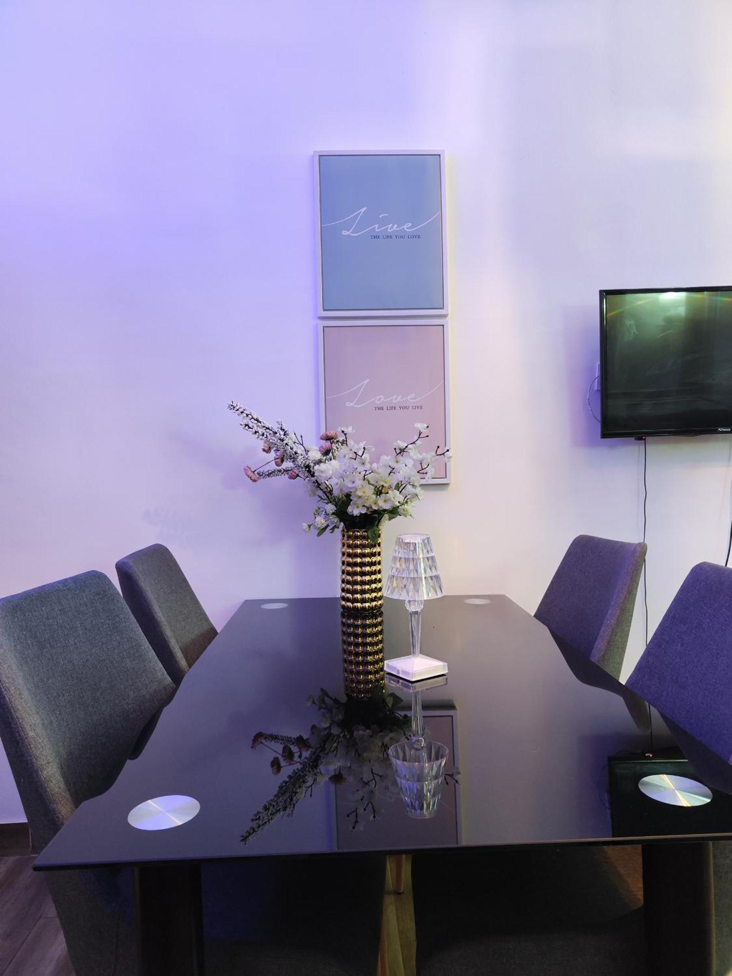Dolce Vita Supremier Apartment Budapest Bagian luar foto